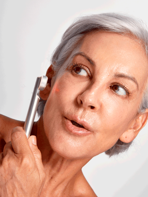 4-in-1 Red Light SkinCare Wand - Glowmi®